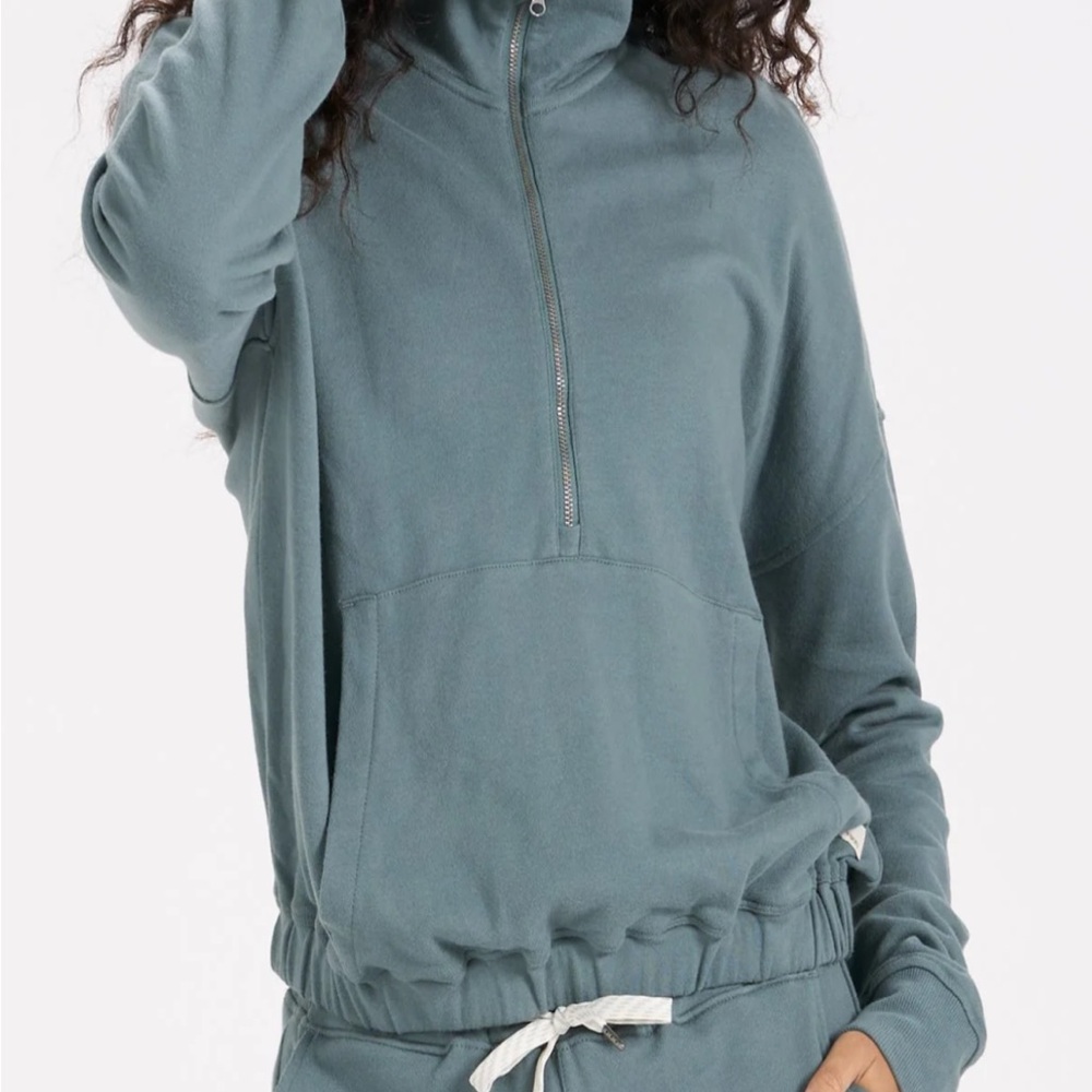 Vuori Women's Sunnyside Half ZIP